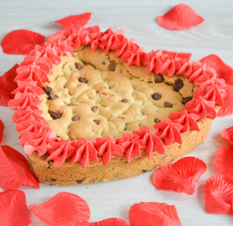 Triple Chocolate Chip Pudding Cookie Cake