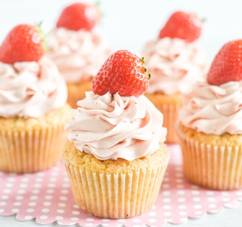 Vanilla Cupcake with Strawberry Swiss Meringue Buttercream