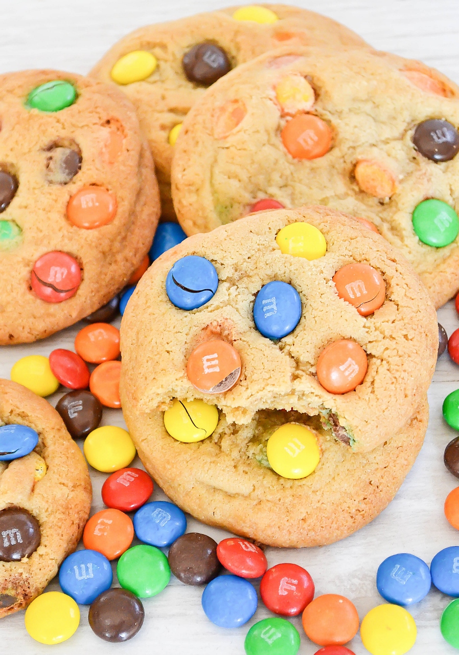 Soft Baked M&M Cookies