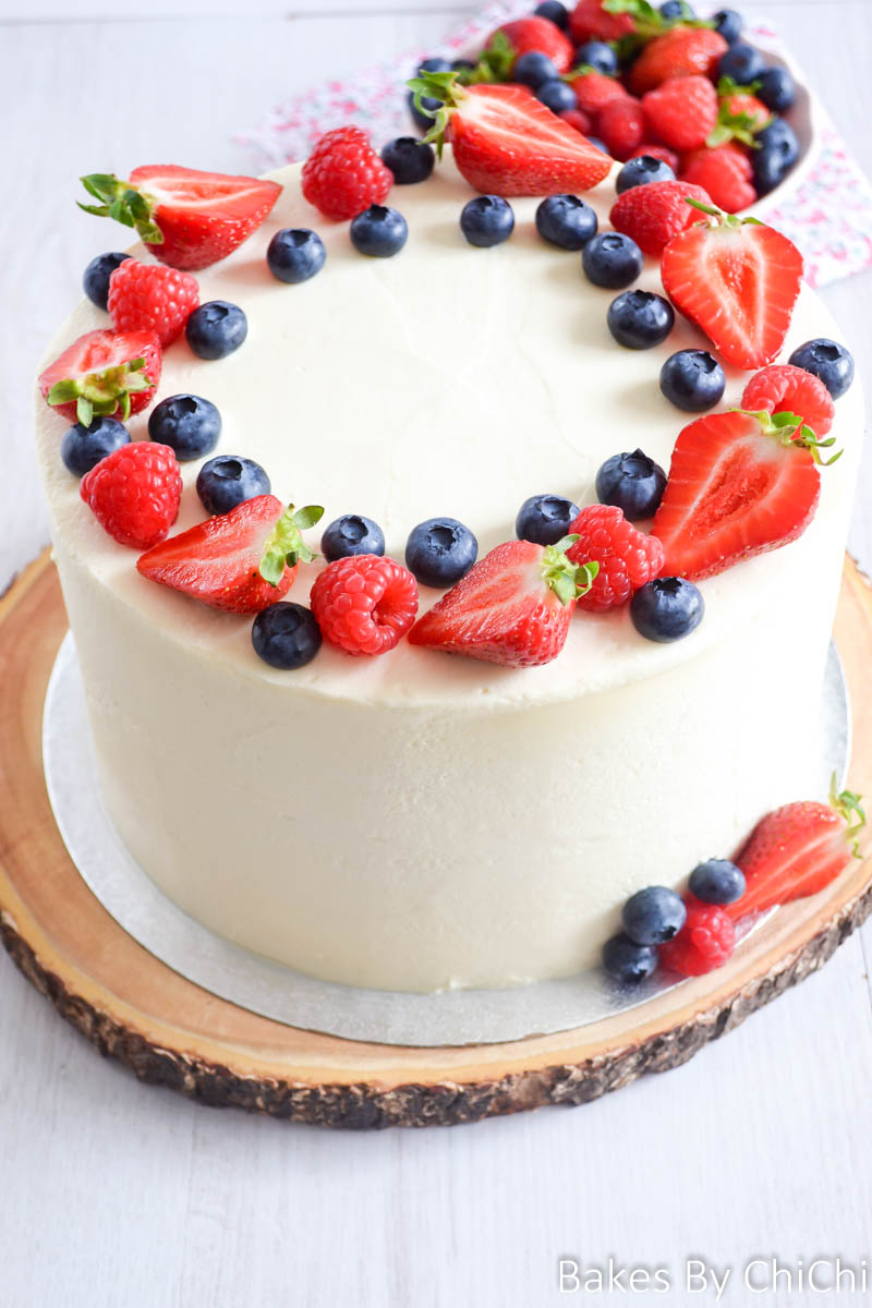 Mixed Berry Mascarpone Cake