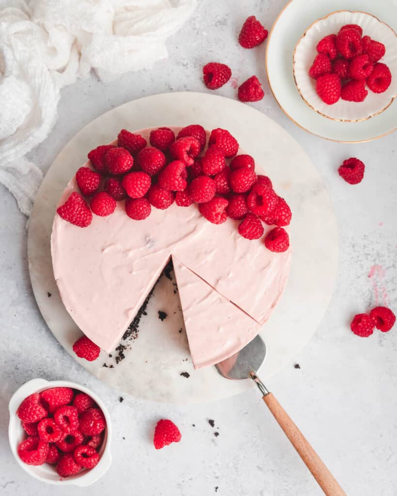 No Bake Raspberry White Chocolate Cheesecake