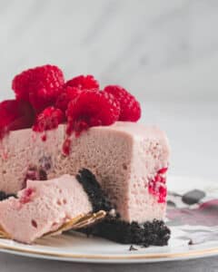 No Bake Raspberry White Chocolate Cheesecake