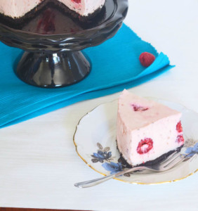 Raspberry and White Chocolate No Bake Cheesecake