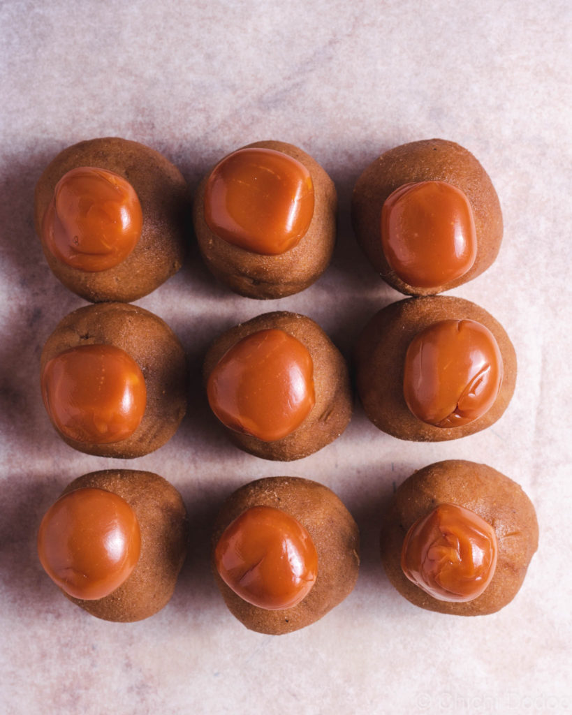 Caramel Gingerbread Cookies