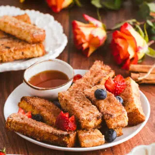 Baked Cinnamon French Toast Sticks