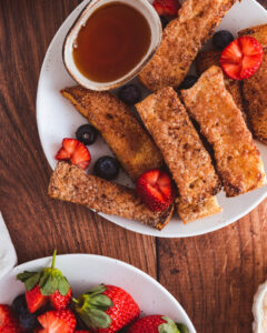 Baked Cinnamon French Toast Sticks