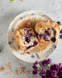 Blueberry Muffins with Crumb Topping