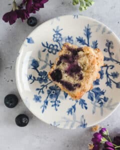 Blueberry Muffins with Crumb Topping