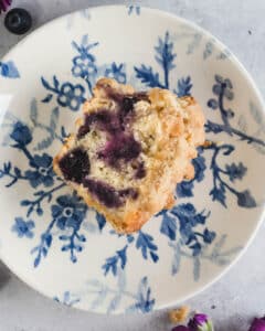 Blueberry Muffins with Crumb Topping