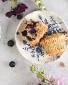 Blueberry Muffins with Crumb Topping
