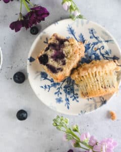 Blueberry Muffins with Crumb Topping