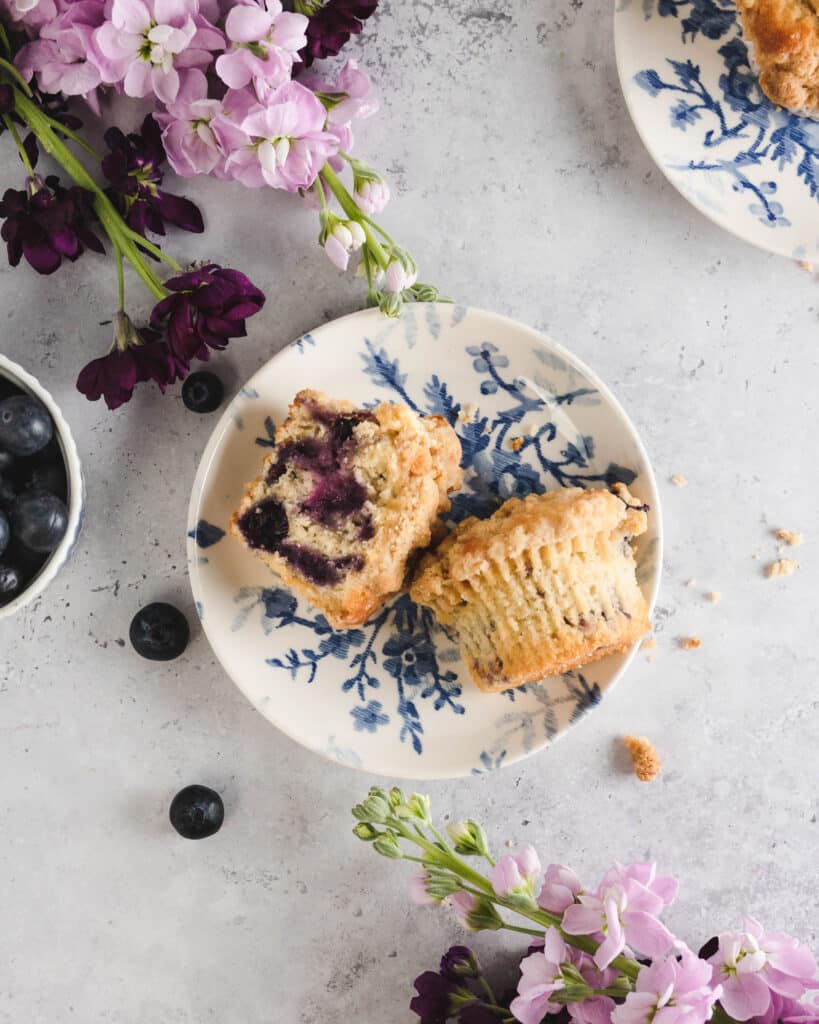 Blueberry Muffins with Crumb Topping