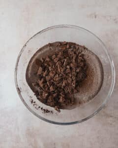 Dry Muffin mix with chocolate chunks