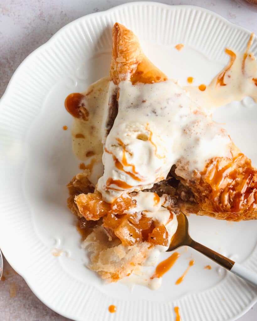 Apple turnover with ice cream